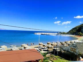 BlueWave Kalives - Beachfront house - Up to 3 Bedrooms
