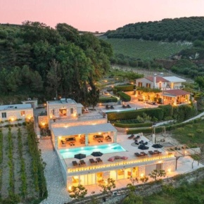 Villa Mantilari Wine Estate 7 Apartments 2 Private Pools 1 Heated Tennis Court Fitness Center