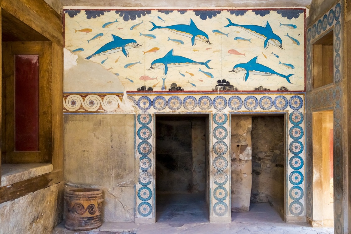 'Colorfull frescoes at the well-preserved fountain building at the ancient site of Knossos at Crete - witness of the old minoan culture.' - Crete
